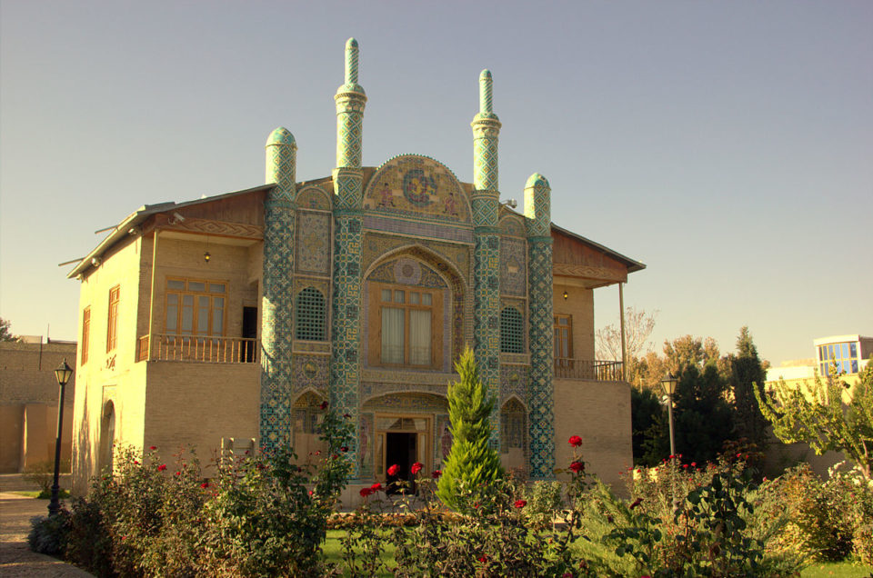 Bojnord, Mofakham's Mirror House
